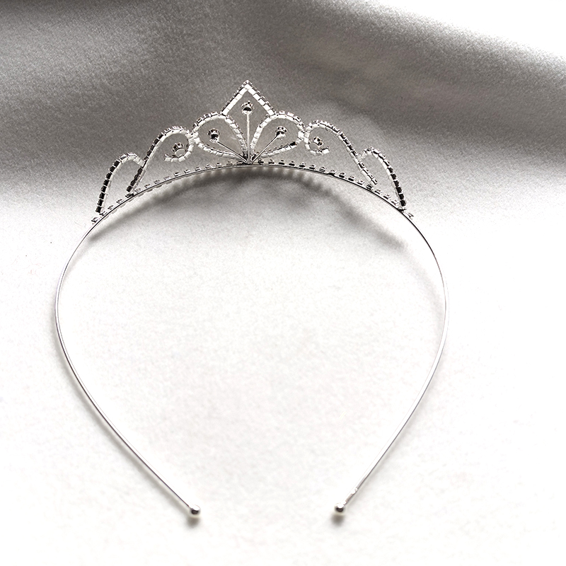 Серебряная корона со стразами, – обзор и цена Young Women'S Accessories