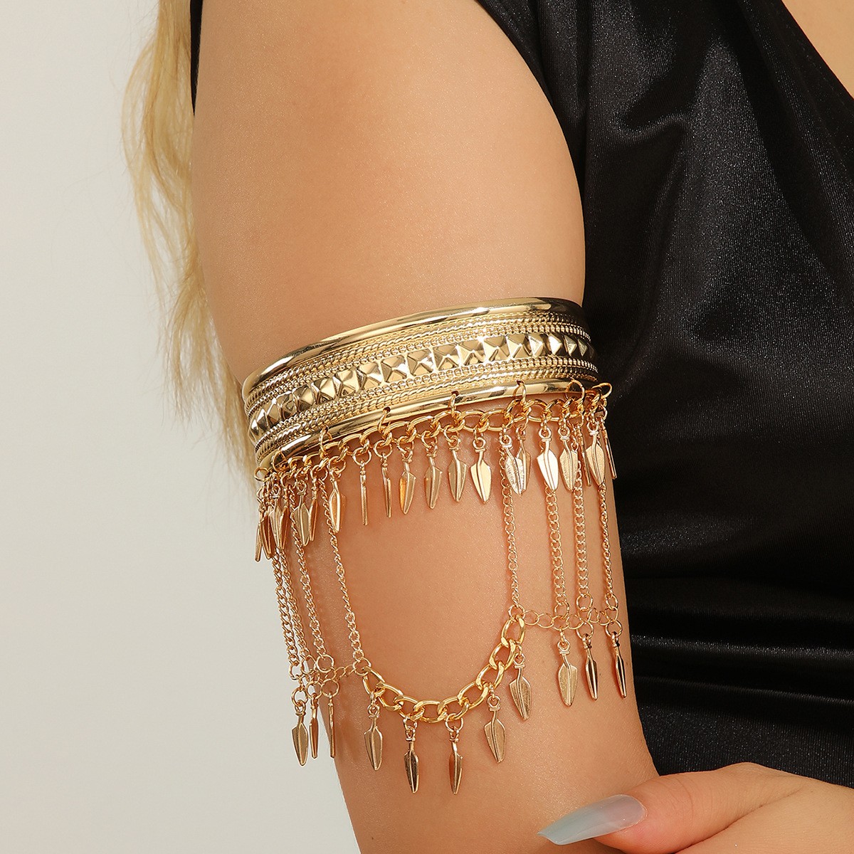 Модный браслет-манжета на пред – обзор и цена Women'S Egyptian Accessories